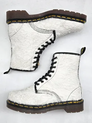 DR. MARTENS 1460 CREAM FUR ENGLAND