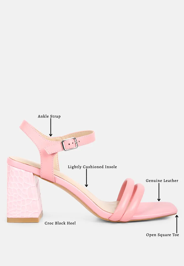 EDYTA Ankle Strap Block Heel Sandals in Pink