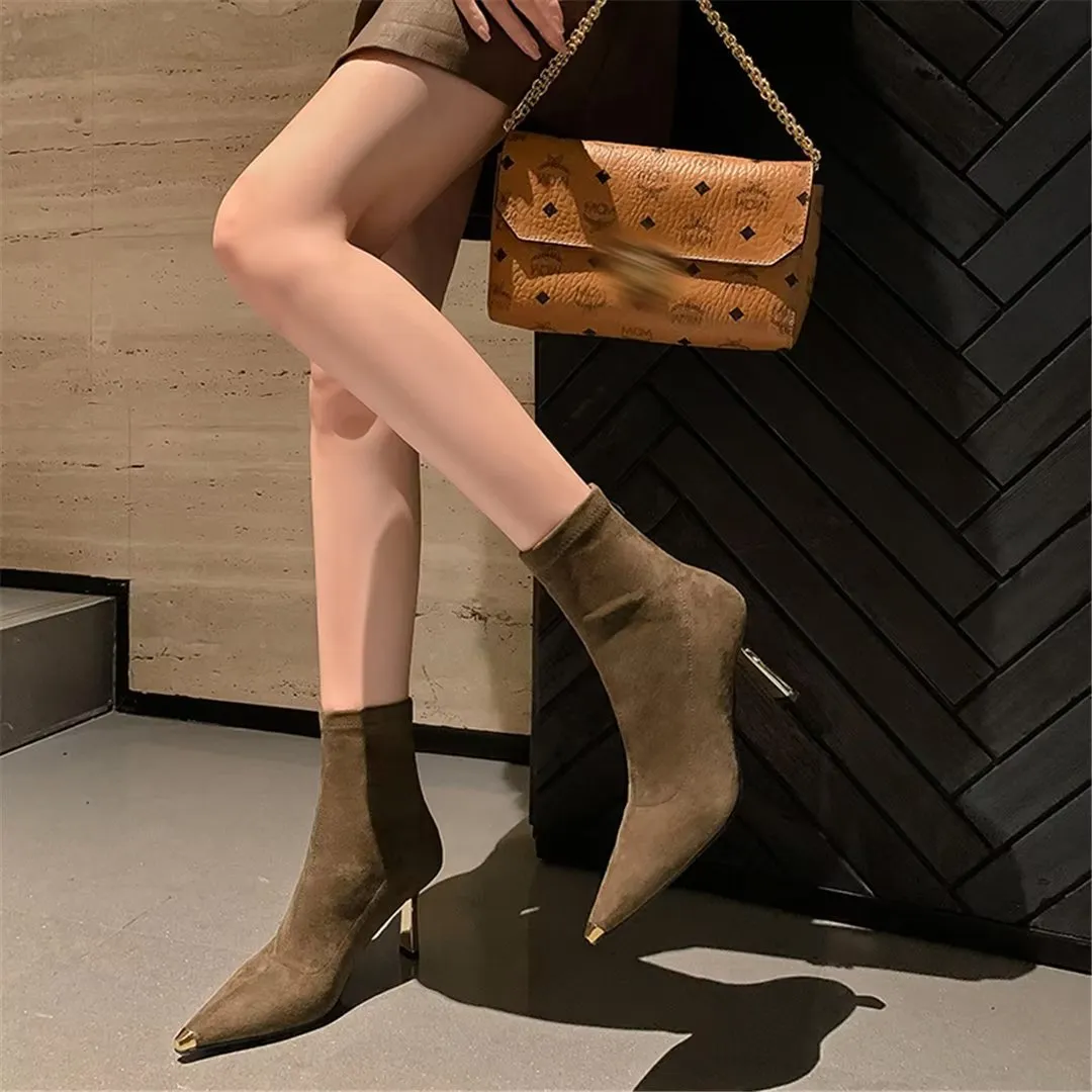 FlockElegance Winter Chic Zip-Boots with Pigskin Comfort