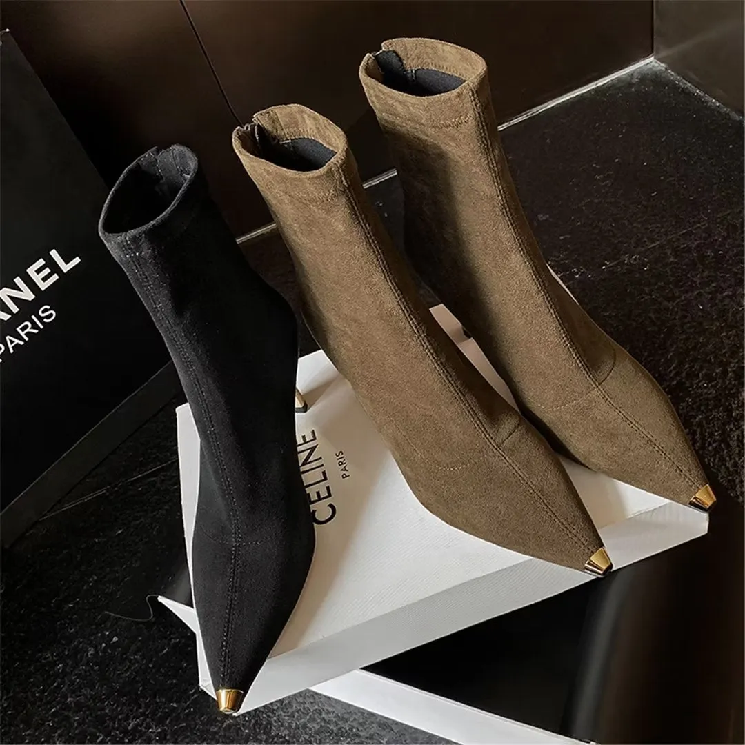 FlockElegance Winter Chic Zip-Boots with Pigskin Comfort