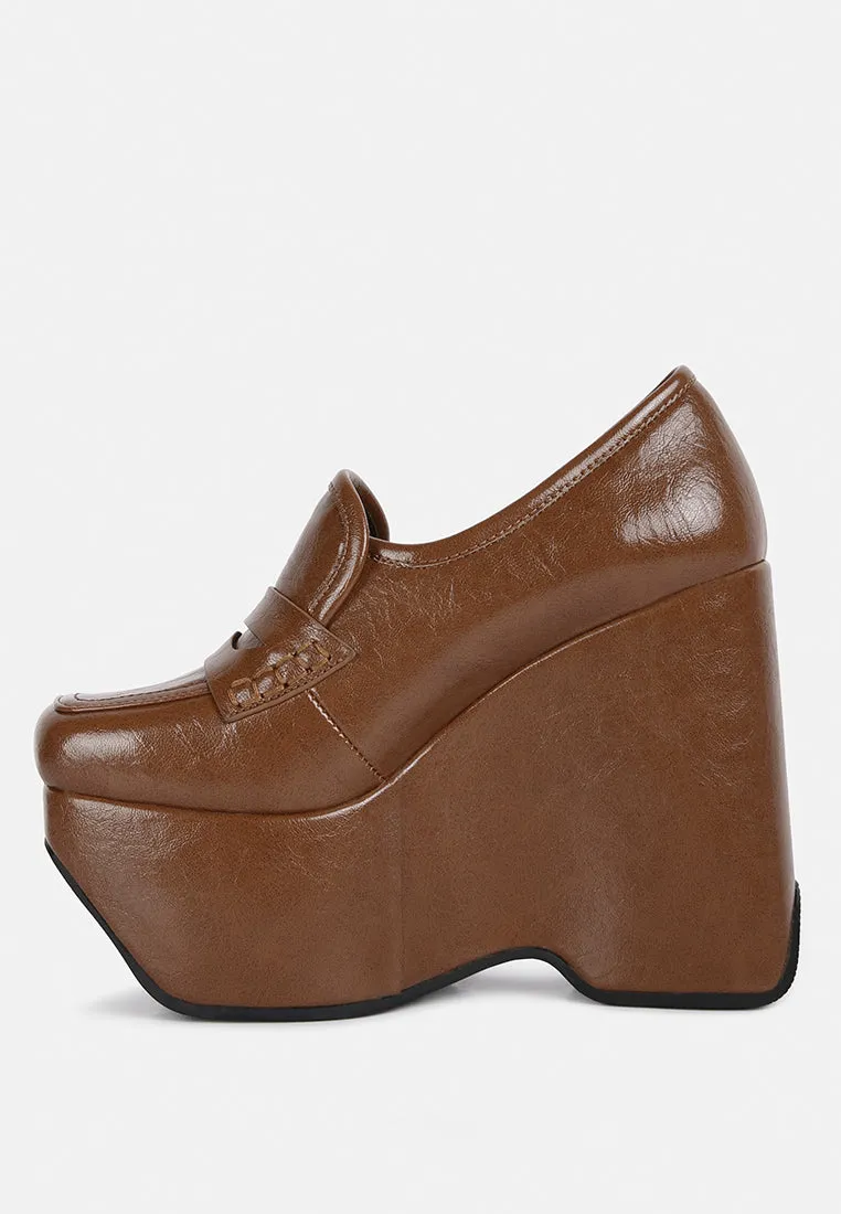 GILLIAM Tan High Platform Wedge Loafers