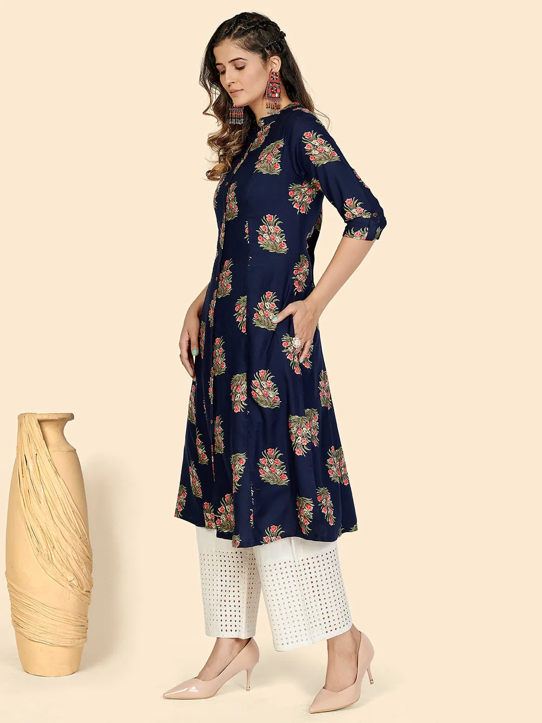 Women'S Floral Print A-Line Rayon Blue Stitched Kurta