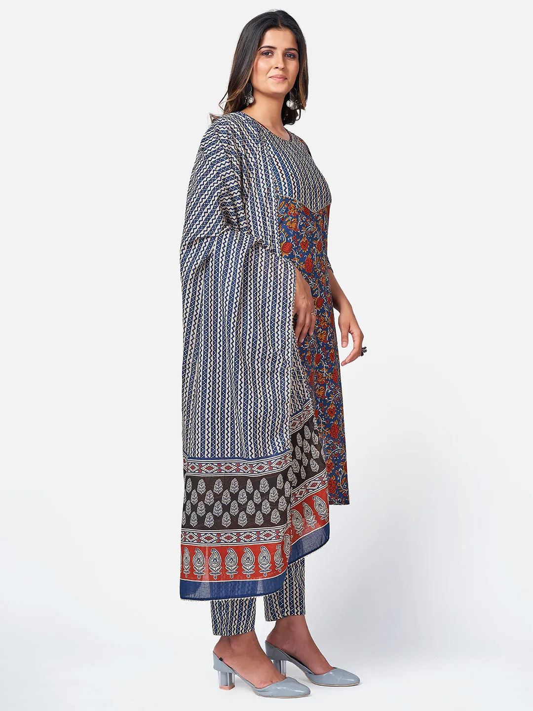 Women'S Floral Print & Sequence Work Straight Cotton Blue Kurta Pant With Dupatta