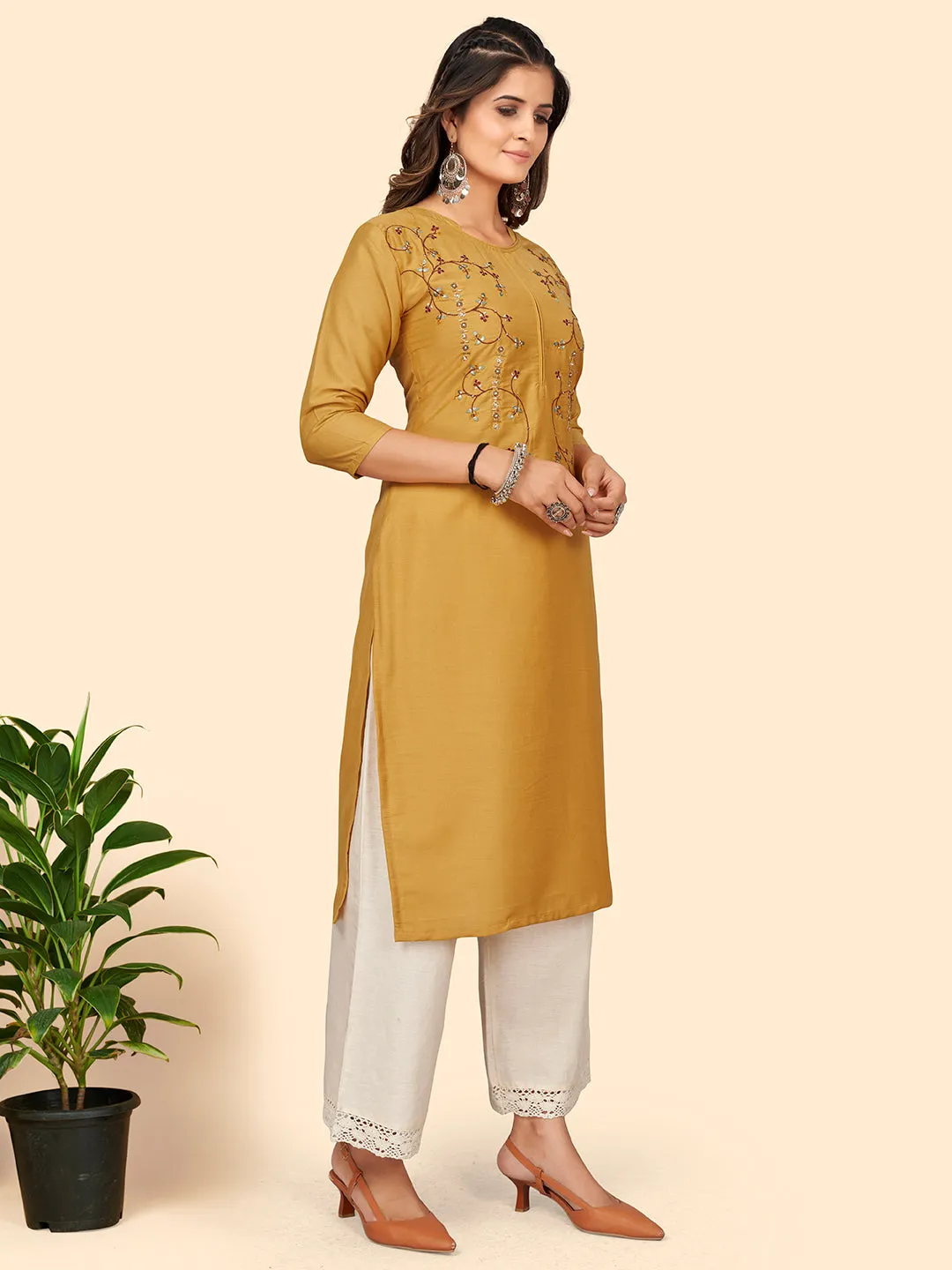 Women'S Hand Work Straight Chinon Yellow Stitched Kurta