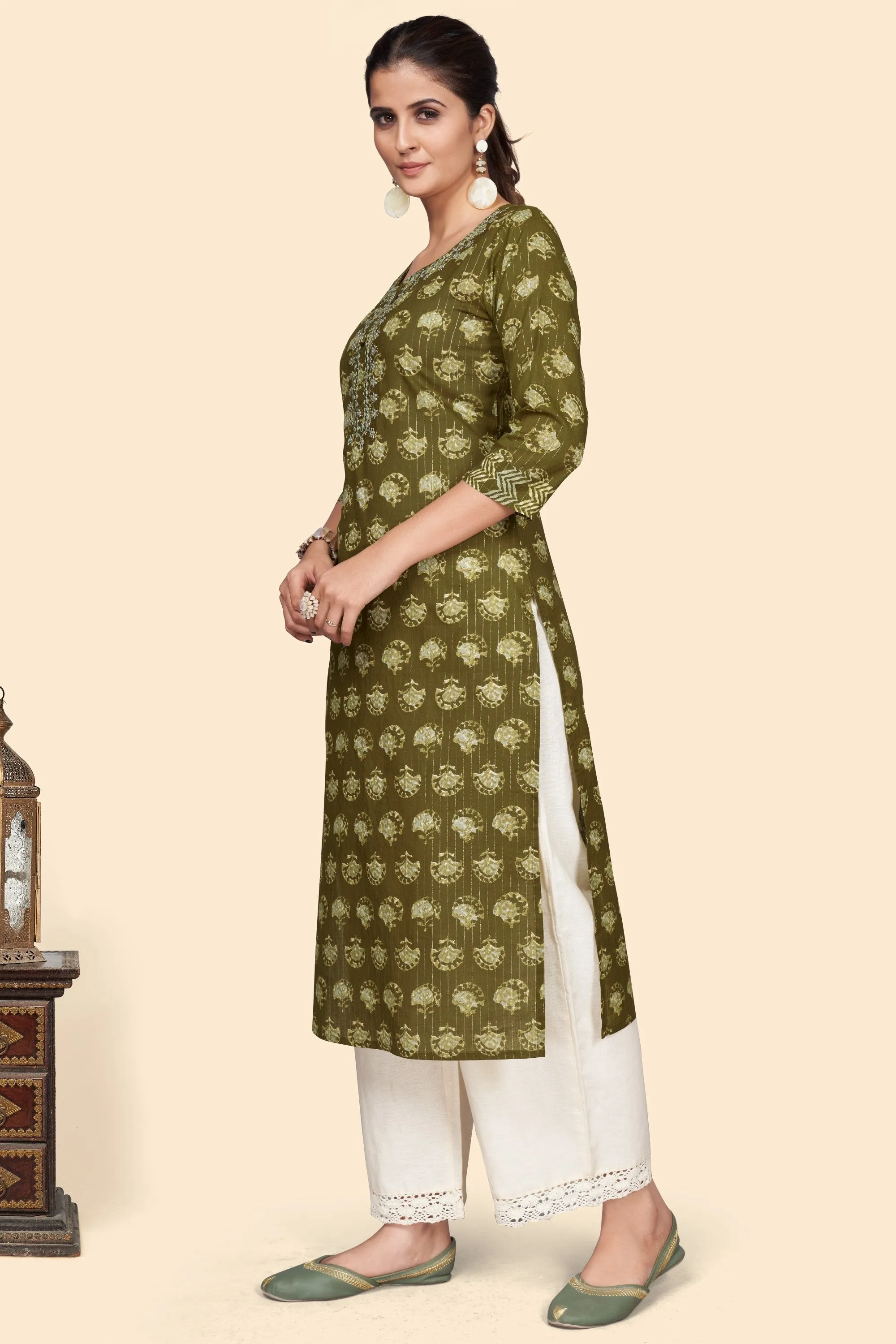 Women'S Print & Embroidered Straight Cotton Mahendi Green Stitched Kurta