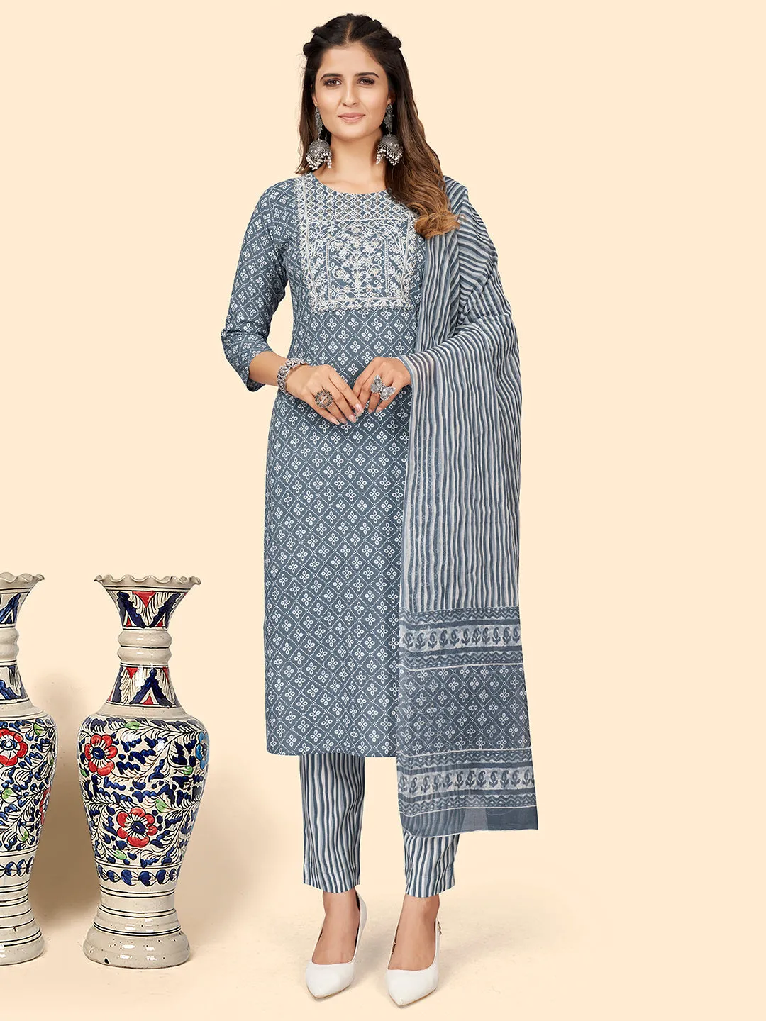 Women'S Print & Embroidered Straight Rayon Grey Stitched Kurta Pant With Dupatta