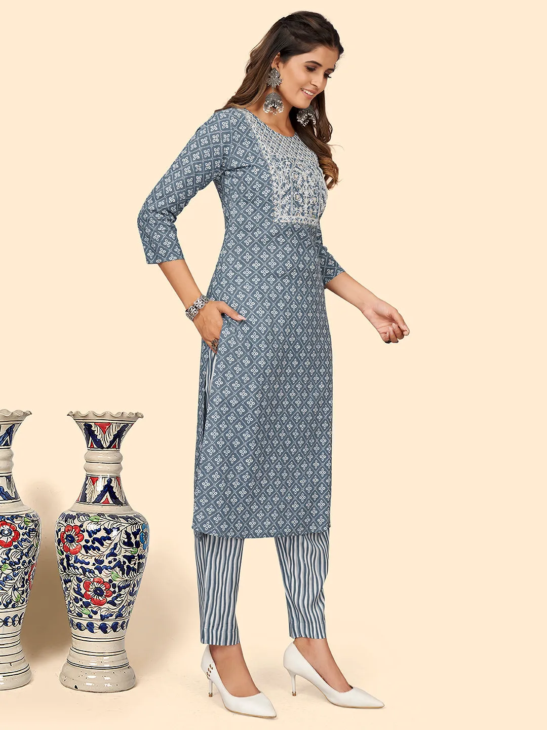 Women'S Print & Embroidered Straight Rayon Grey Stitched Kurta Pant With Dupatta