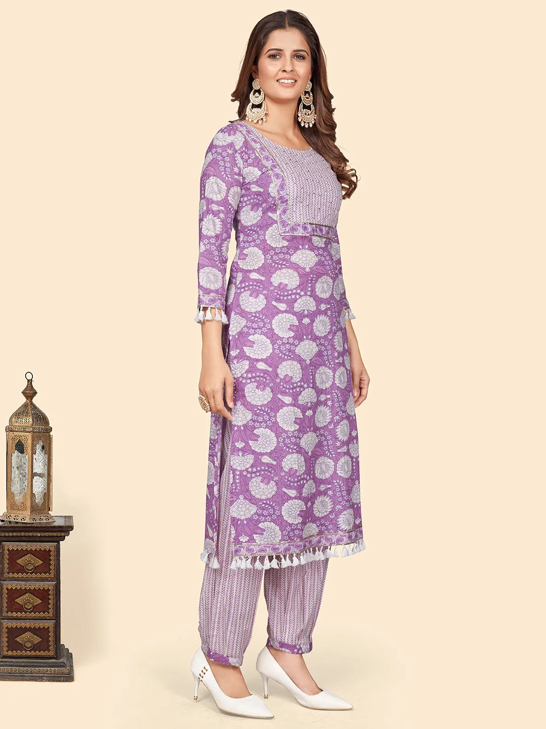 Women'S Print & Sequience Straight Cotton Lavender Stitched Kurta Pant With Dupatta