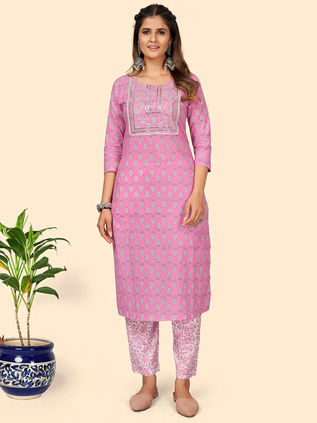 Women'S Print & Sequience Straight Cotton Pink Stitched Kurta