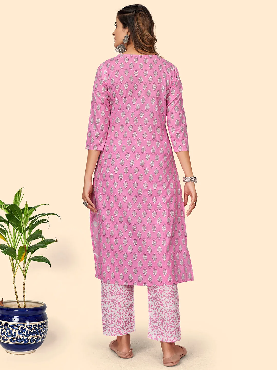 Women'S Print & Sequience Straight Cotton Pink Stitched Kurta