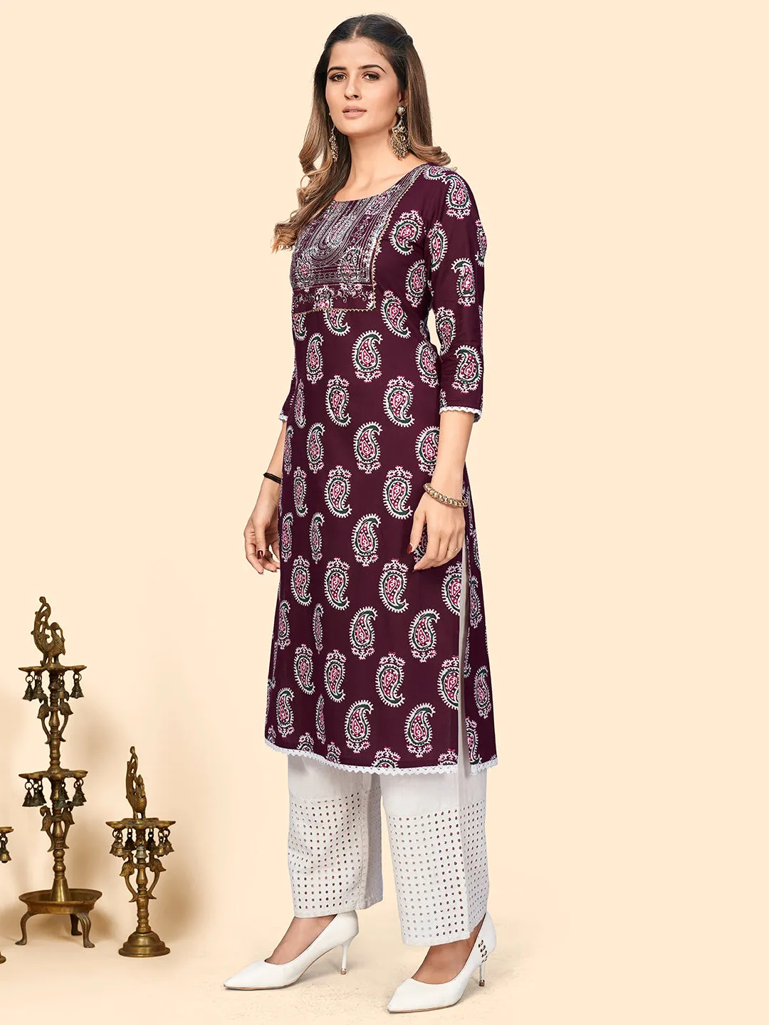 Women'S Print & Sequience Straight Cotton Purple Stitched Kurta