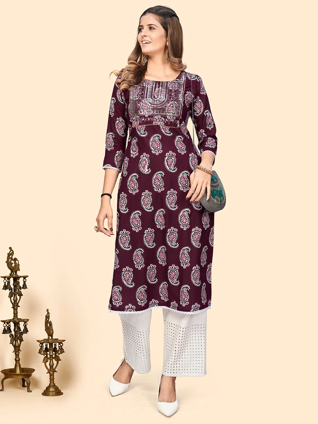 Women'S Print & Sequience Straight Cotton Purple Stitched Kurta