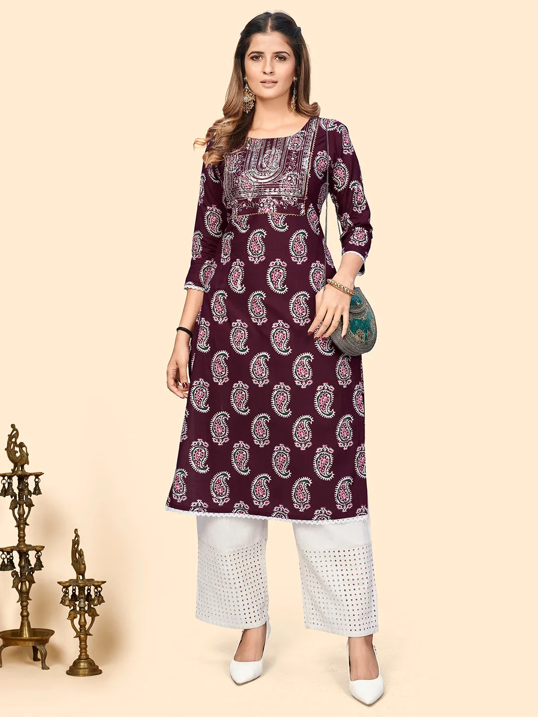 Women'S Print & Sequience Straight Cotton Purple Stitched Kurta