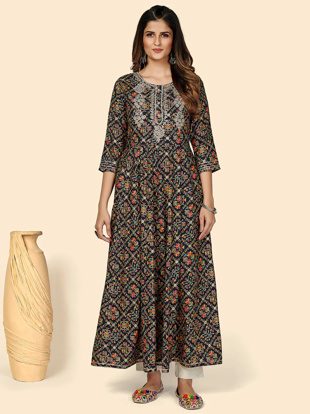 Women'S Printed & Embroidered Anarkali Rayon Black Stitched Kurta