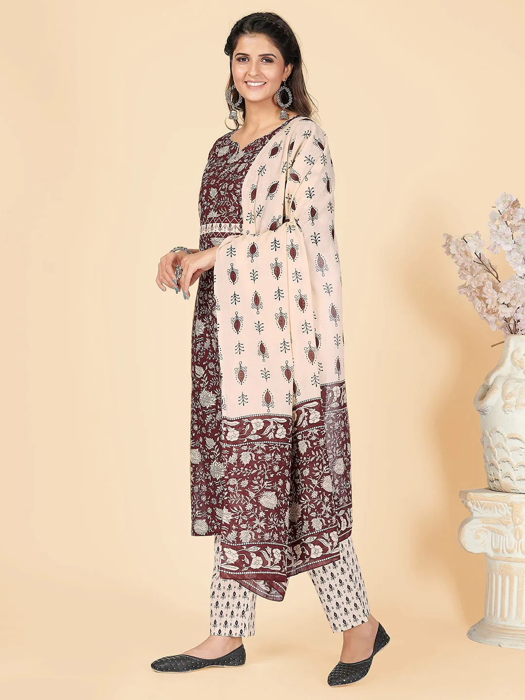 Women'S Printed & Embroidered Straight Cotton Wine Stitched Kurta Pant With Dupatta