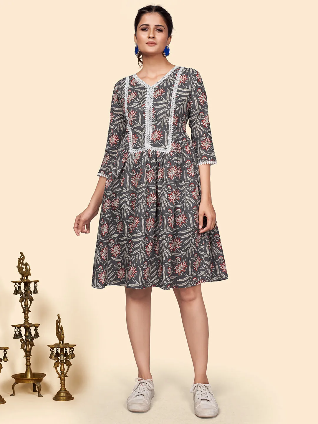 Women'S Printed Flared Cotton Grey Stitched Kurta