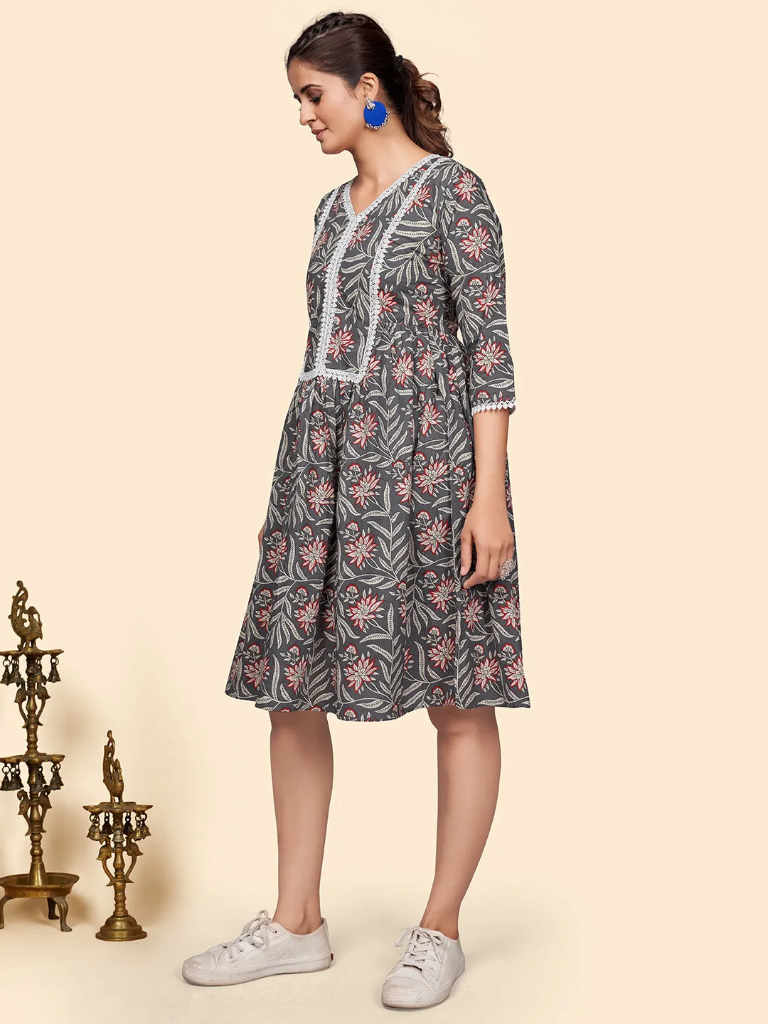 Women'S Printed Flared Cotton Grey Stitched Kurta